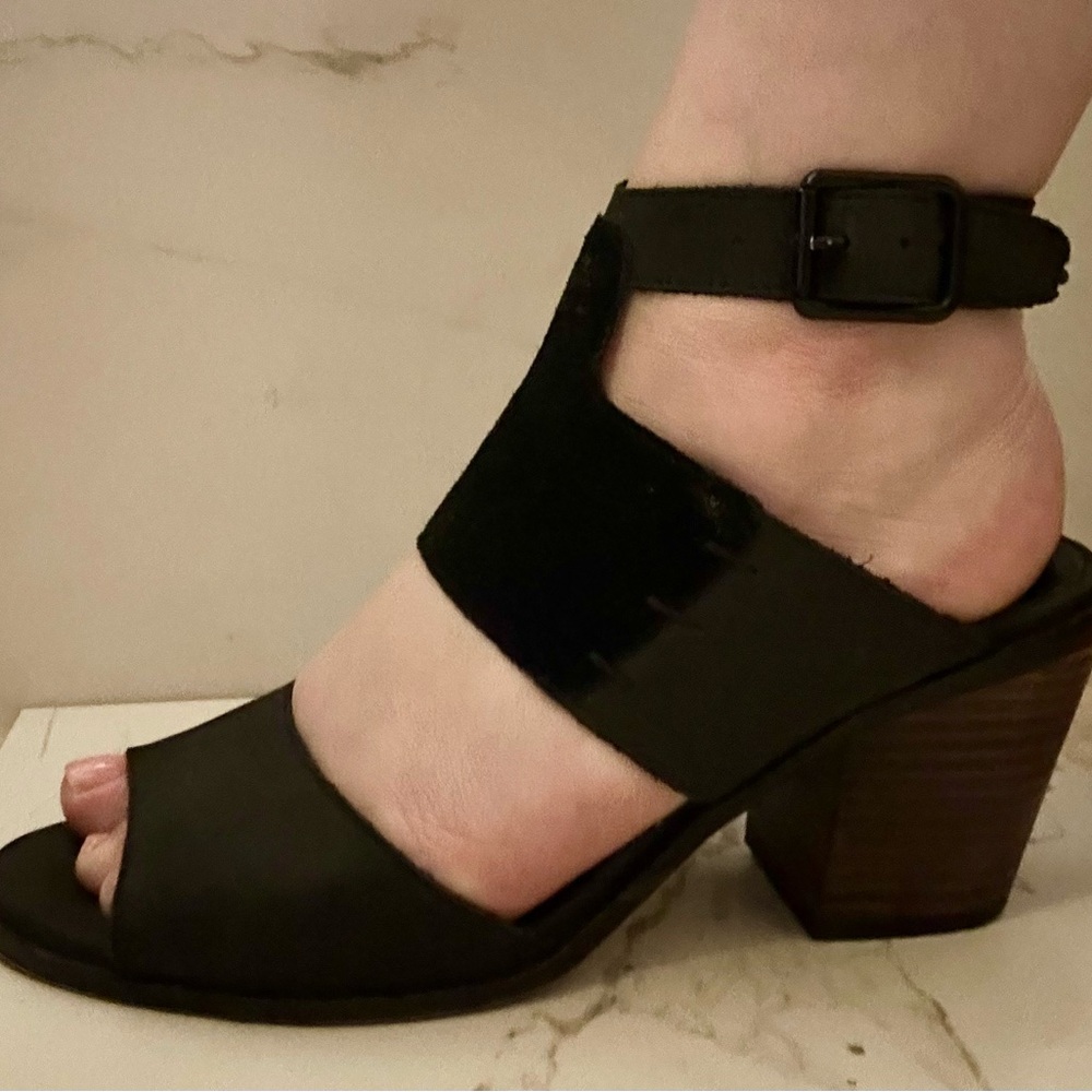 Kelsi Dagger Black Women's Block Heeled Sandals